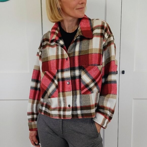 FOR THE REPUBLIC Plaid Cropped Flannel Shirt Jacket Womens Large red brown tan - Picture 1 of 9